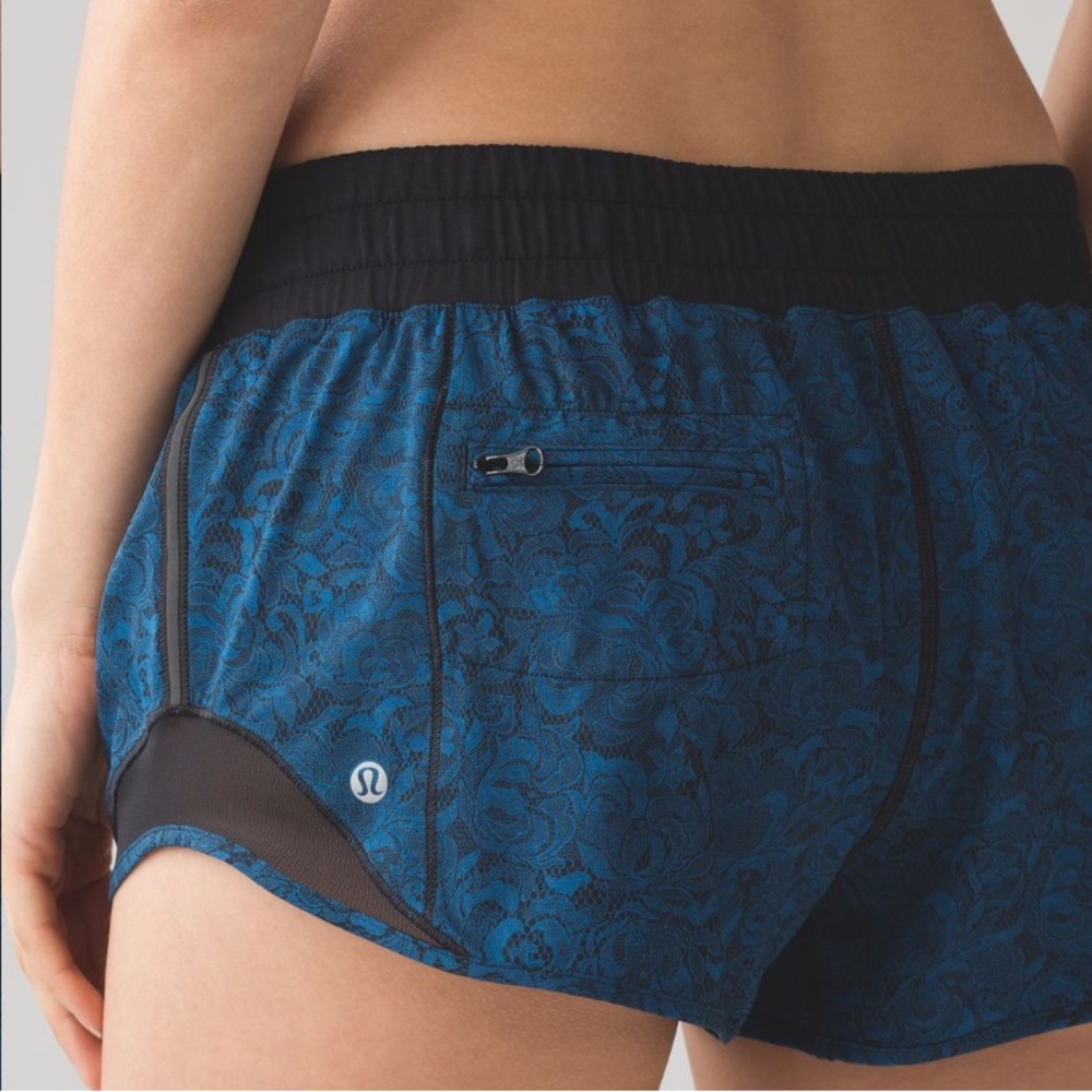Lululemon Hotty Hot Short 4" Mini Park Lace Multi Blue‎ Black 4